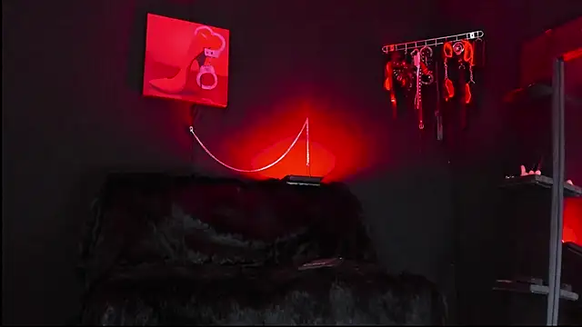 isabellestone online show from 03-10-26, 09:53