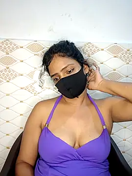 Snapshot of SonY-CaM2 chatting on 05-05-26, 04:31 SonY-CaM2 online show from 05-05-26, 04:31
