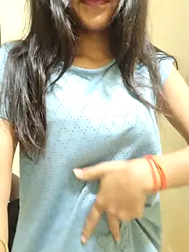 Snapshot of Raj-kumari chatting on 05-01-26, 04:33 Raj-kumari online show from 05-01-26, 04:33