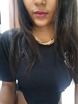 Snapshot of Raj-kumari chatting on 05-31-26, 06:09 Raj-kumari online show from 05-31-26, 06:09