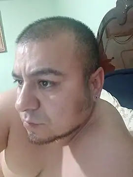 Snapshot of romiroom chatting on 06-24-26, 01:26 romiroom online show from 06-24-26, 01:26