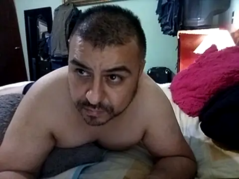 Snapshot of romiroom chatting on 07-15-26, 07:57 romiroom online show from 07-15-26, 07:57
