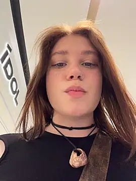 lucy-joy online show from 05-22-26, 10:32