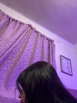 Snapshot of Emily_Taylor2 chatting on 05-27-26, 01:57 Emily Taylor2 online show from 05-27-26, 01:57