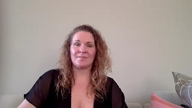 less-is-moore online show from 03-05-26, 03:41