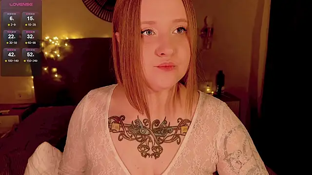 Snapshot of NaomiRey1 chatting on 11-01-25, 05:15 NaomiRey1 online show from 11-01-25, 05:15