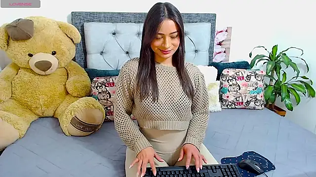 Snapshot of Katikloving_ chatting on 03-25-26, 07:14 Katikloving online show from 03-25-26, 07:14