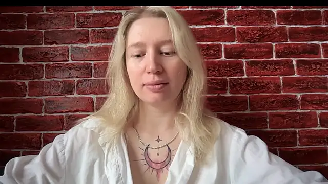 CitrusBlissss online show from 10-29-25, 02:14