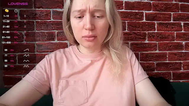 CitrusBlissss online show from 11-26-25, 02:56