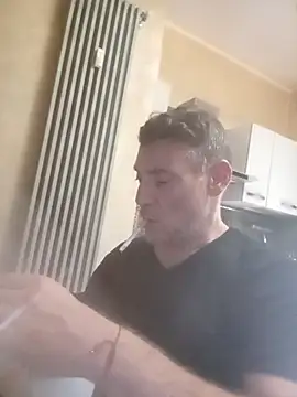 Snapshot of no-tabu chatting on 10-24-25, 11:50 no-tabu online show from 10-24-25, 11:50