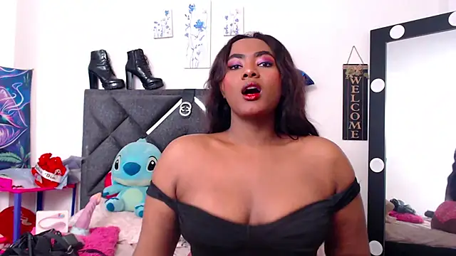 Snapshot of NatashaBella chatting on 11-15-25, 02:24 NatashaBella online show from 11-15-25, 02:24