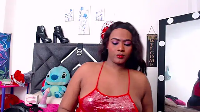 Snapshot of NatashaBella chatting on 11-21-25, 04:00 NatashaBella online show from 11-21-25, 04:00