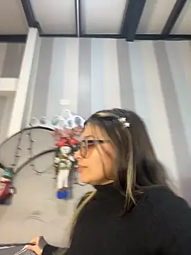 KoraSweett online show from 11-27-25, 06:54