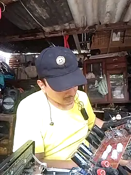 Snapshot of miroqui143 chatting on 09-22-25, 02:30 miroqui143 online show from 09-22-25, 02:30