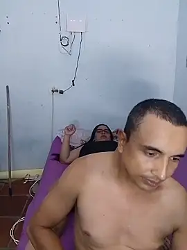 Snapshot of miroqui143 chatting on 10-09-25, 01:58 miroqui143 online show from 10-09-25, 01:58