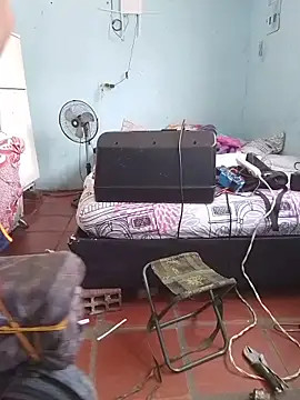 Snapshot of miroqui143 chatting on 10-15-25, 03:23 miroqui143 online show from 10-15-25, 03:23