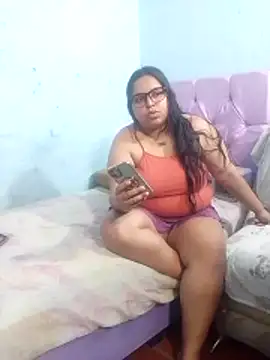 miroqui143 online show from 02-17-26, 12:40