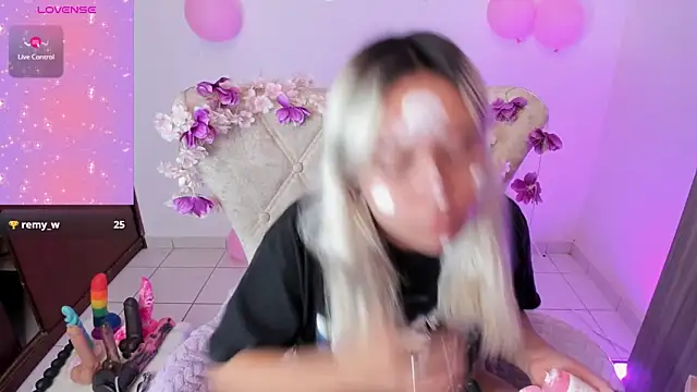 Nataliahenao69 online show from 10-20-25, 01:22