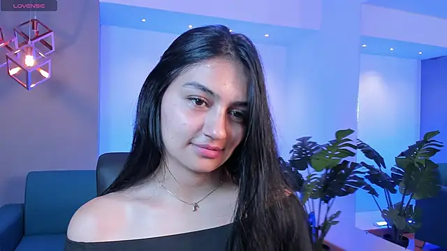 AidaJones online show from 10-23-25, 12:04