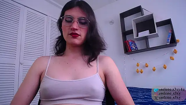 Snapshot of selene_s3x chatting on 11-16-25, 08:47 selene s3x online show from 11-16-25, 08:47