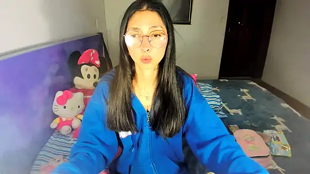 Snapshot of Anais_lux chatting on 07-20-26, 10:45 Anais lux online show from 07-20-26, 10:45