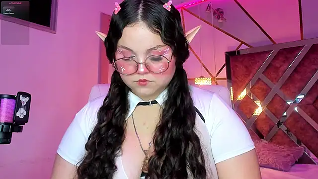 ShylySweet online show from 02-26-26, 06:23