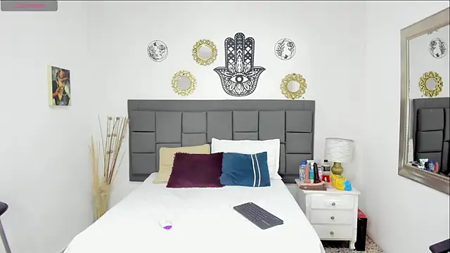 summer williams18 online show from 11-07-25, 12:32