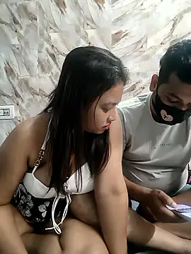 hornyzinia123 online show from 01-14-26, 06:02