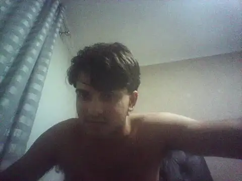 Snapshot of ljxjjxsooi chatting on 11-01-25, 01:40 ljxjjxsooi online show from 11-01-25, 01:40