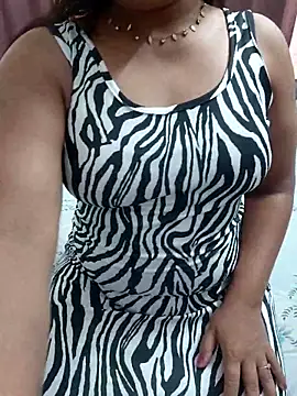 Snapshot of Aavya_007 chatting on 09-16-25, 10:27 Aavya 007 online show from 09-16-25, 10:27