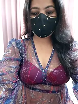 Snapshot of Aavya_007 chatting on 11-17-25, 04:18 Aavya 007 online show from 11-17-25, 04:18