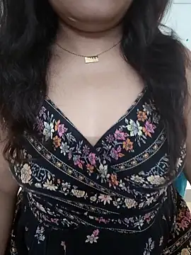 Snapshot of Aavya_007 chatting on 12-18-25, 03:56 Aavya 007 online show from 12-18-25, 03:56