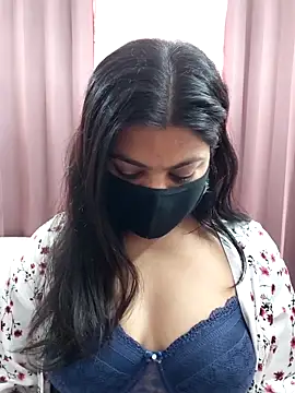 Snapshot of Aavya_007 chatting on 03-01-26, 05:31 Aavya 007 online show from 03-01-26, 05:31