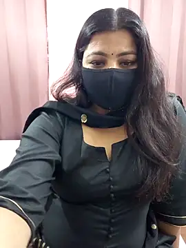 Snapshot of Aavya_007 chatting on 03-07-26, 11:51 Aavya 007 online show from 03-07-26, 11:51