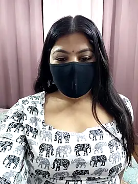 Snapshot of Aavya_007 chatting on 03-21-26, 05:05 Aavya 007 online show from 03-21-26, 05:05