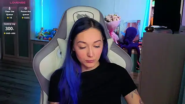 Im suka online show from 11-27-25, 03:08