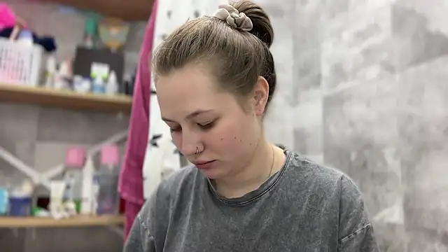 Snapshot of MikotoMisaka chatting on 09-27-25, 10:48 MikotoMisaka online show from 09-27-25, 10:48