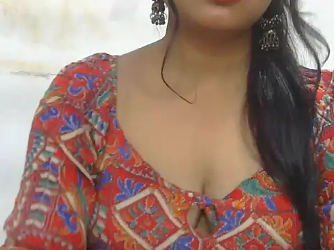 POOJA 199 online show from 10-25-25, 07:16