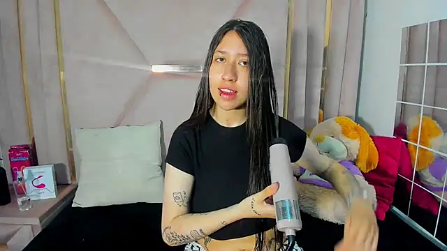 Snapshot of venusmorgan chatting on 10-14-25, 03:24 venusmorgan online show from 10-14-25, 03:24