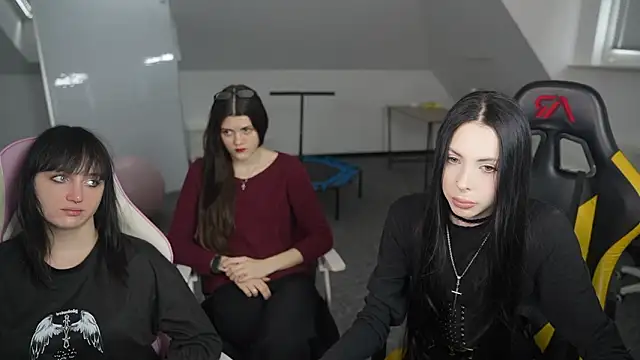 VivianSweet  online show from 03-25-26, 11:27