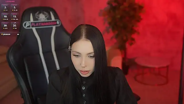 Snapshot of VivianSweet_ chatting on 05-31-26, 11:06 VivianSweet online show from 05-31-26, 11:06