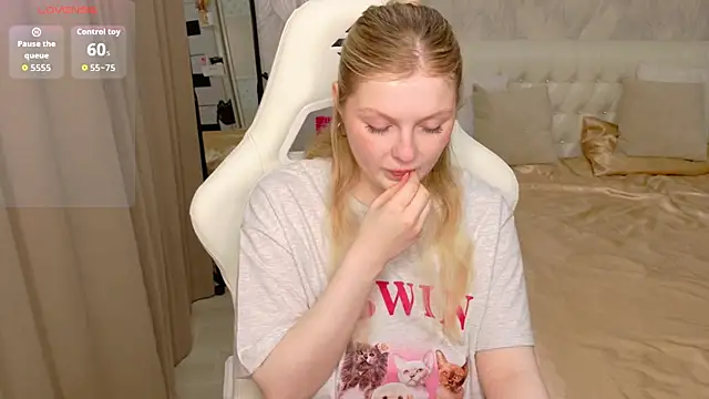 AmeliaDiamond online show from 04-07-26, 12:33