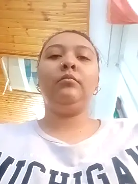 Snapshot of ALANA_150 chatting on 04-07-26, 01:33 ALANA 150 online show from 04-07-26, 01:33