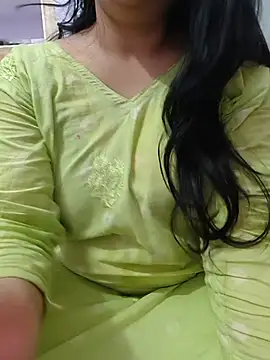 Snapshot of roshni_agrawal0 chatting on 06-30-26, 04:46 roshni agrawal0 online show from 06-30-26, 04:46