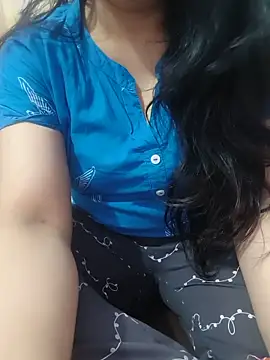 Snapshot of roshni_agrawal0 chatting on 07-02-26, 06:41 roshni agrawal0 online show from 07-02-26, 06:41