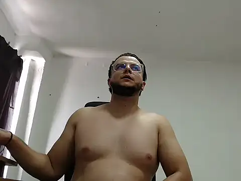 cloudsxxx online show from 04-06-26, 05:14