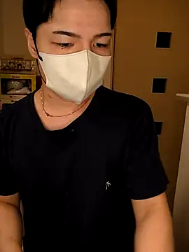 Snapshot of kqitooo chatting on 04-08-26, 12:38 kqitooo online show from 04-08-26, 12:38