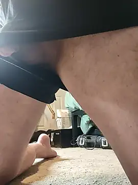 Snapshot of greenman55900 chatting on 02-19-26, 11:34 greenman55900 online show from 02-19-26, 11:34