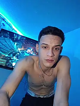 Snapshot of Ethanho0t chatting on 11-15-25, 07:38 Ethanho0t online show from 11-15-25, 07:38