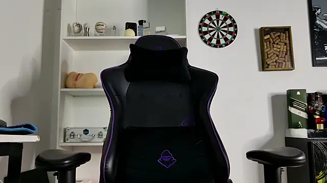 Snapshot of aaron_nvk chatting on 01-13-26, 09:09 aaron nvk online show from 01-13-26, 09:09